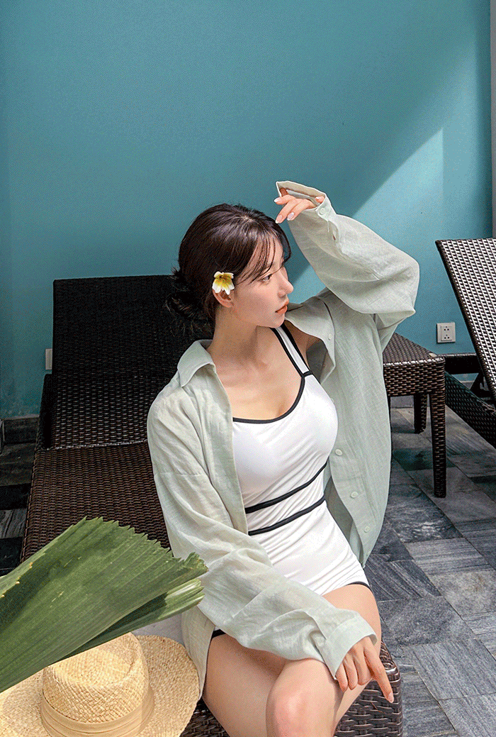 비키비키 여성 비키니 수영복
체형커버 모노키니 여성 수영복
플러스사이즈 비키니 수영복 비키비키
비치웨어 커버업 휴양지룩 비키비키