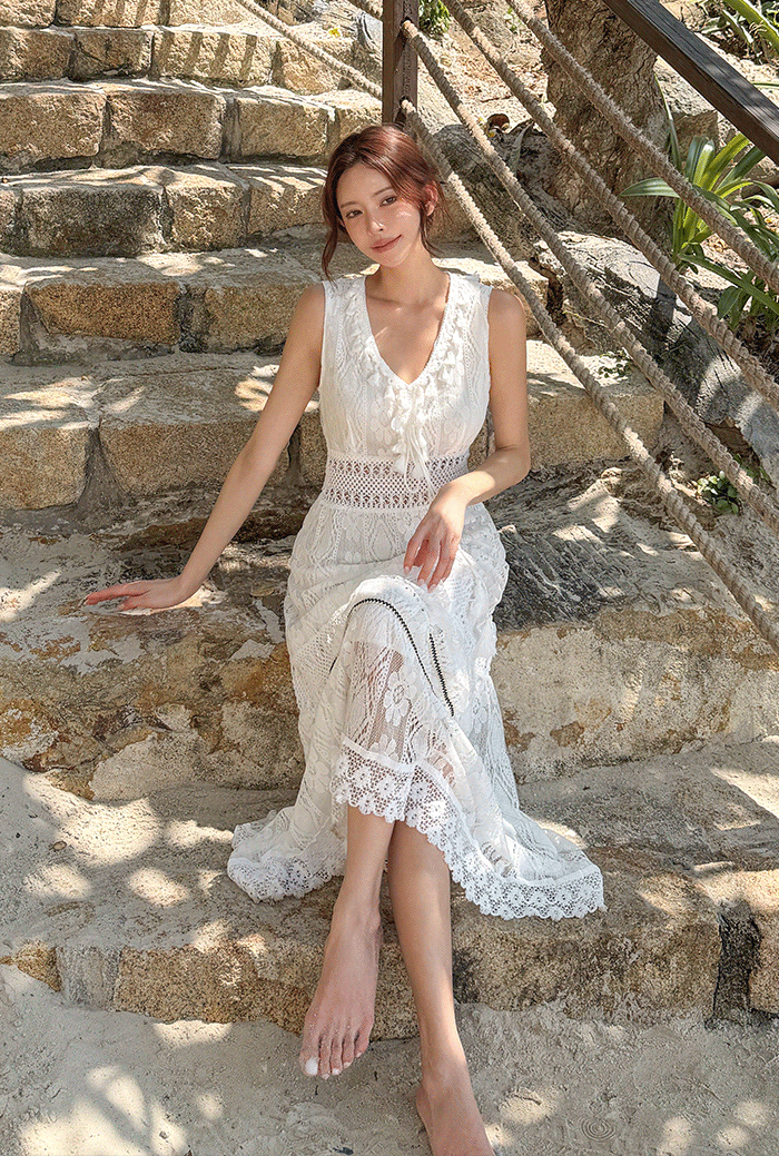 비키비키 여성 비키니 수영복
체형커버 모노키니 여성 수영복
플러스사이즈 비키니 수영복 비키비키
비치웨어 커버업 휴양지룩 비키비키