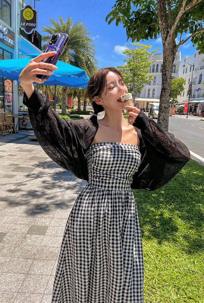 비키비키 여성 비키니 수영복
체형커버 모노키니 여성 수영복
플러스사이즈 비키니 수영복 비키비키
비치웨어 커버업 휴양지룩 비키비키