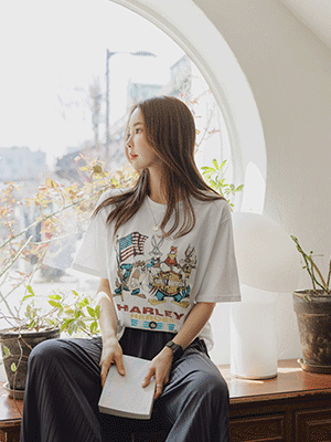 히어로 피그먼트 레터링 티셔츠