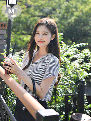 아이린 튤립 쉬폰 블라우스