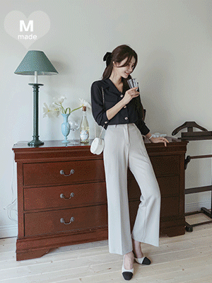 밀러 골드버튼 카라 블라우스